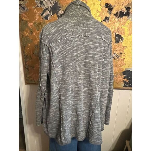 Free People Boho In The Loop Grey and Cream Water Fall Zip Sleeve Oversized Card - Picture 8 of 11